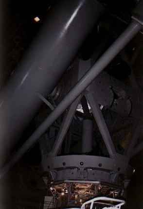 Das 5m Hale Telescope auf seiner Hufeisenmontierung mit ldruckschmierung. Fr dieses Foto durfte ich als einziger unter mehreren Besuchern in den Teleskopraum, um ein Foto aufzunehmen.
